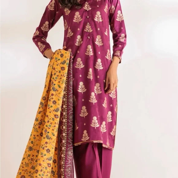Pakistani Purple Floral Kurta with Yellow Dupatta - Picture 1 of 1
